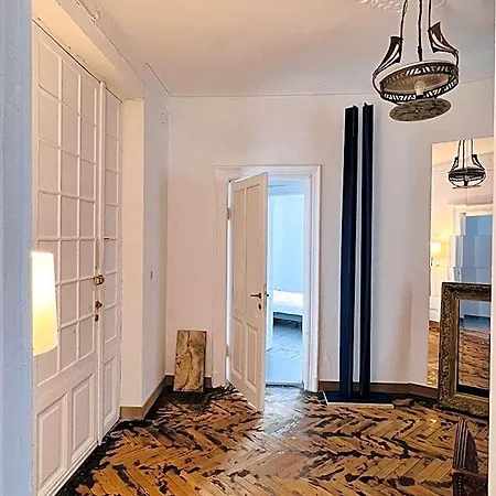 Sada Art Gallery Apartment Bucharest